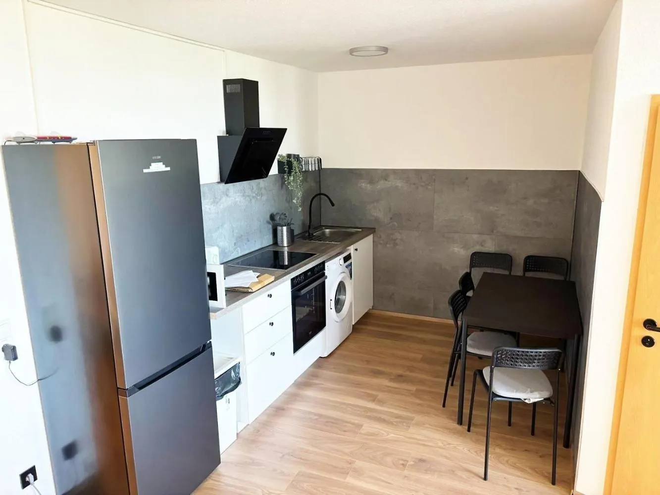 Cologne Fair Apartment With Cathedral View ドイツ